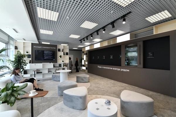 Для общения и учебы. В ДВФУ открылся новый коммьюнити-центр