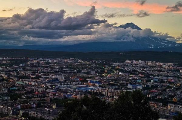 С видом на вулкан - самые высокие качели в России открыли на Камчатке