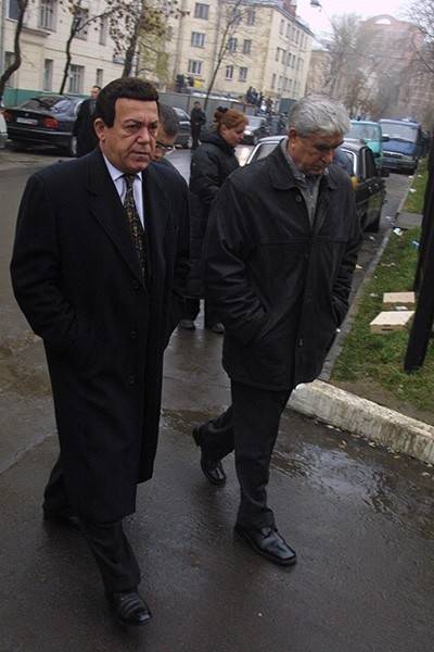 Ромео и Джульетта «Норд Оста». У могил влюблённых подростков — всегда цветы Ромео и Джульетта «Норд Оста». У могил влюблённых подростков — всегда цветы