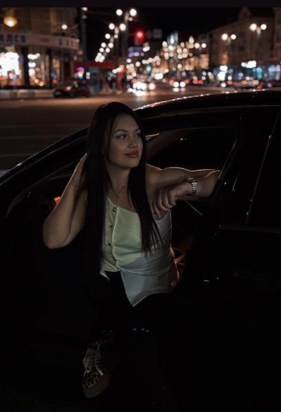 Ехали ночью, спешили на юг. Молодожены разбились по пути на море