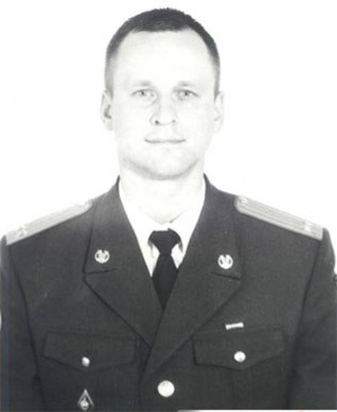 Ромео и Джульетта «Норд Оста». У могил влюблённых подростков — всегда цветы Ромео и Джульетта «Норд Оста». У могил влюблённых подростков — всегда цветы