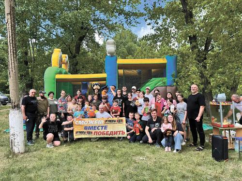 Яркая звезда волонтёрства: благотворительный фонд «Аргументы Добрых Дел Урала» Яркая звезда волонтёрства: благотворительный фонд «Аргументы Добрых Дел Урала»