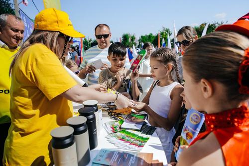 &laquo;Роснефть&raquo; представила туристические маршруты на первом фестивале воздухоплавания Оренбуржья