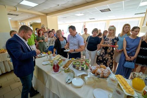 В Ялте к желудкам школьников нашли путь через сердце